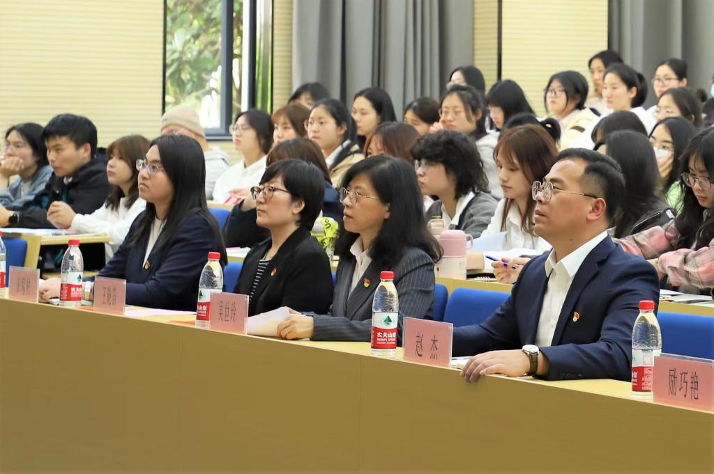 阳明学院举行第五期党校基础班开班典礼